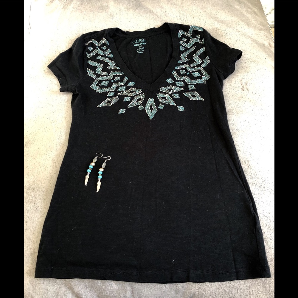 Old navy beaded tee shirt.